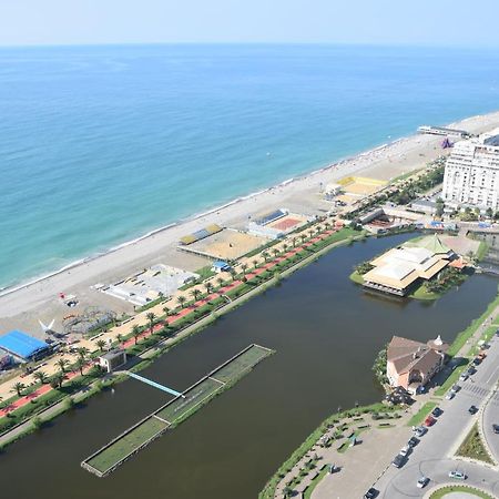 Sea View From The Clouds Aparthotel Batumi Exteriör bild